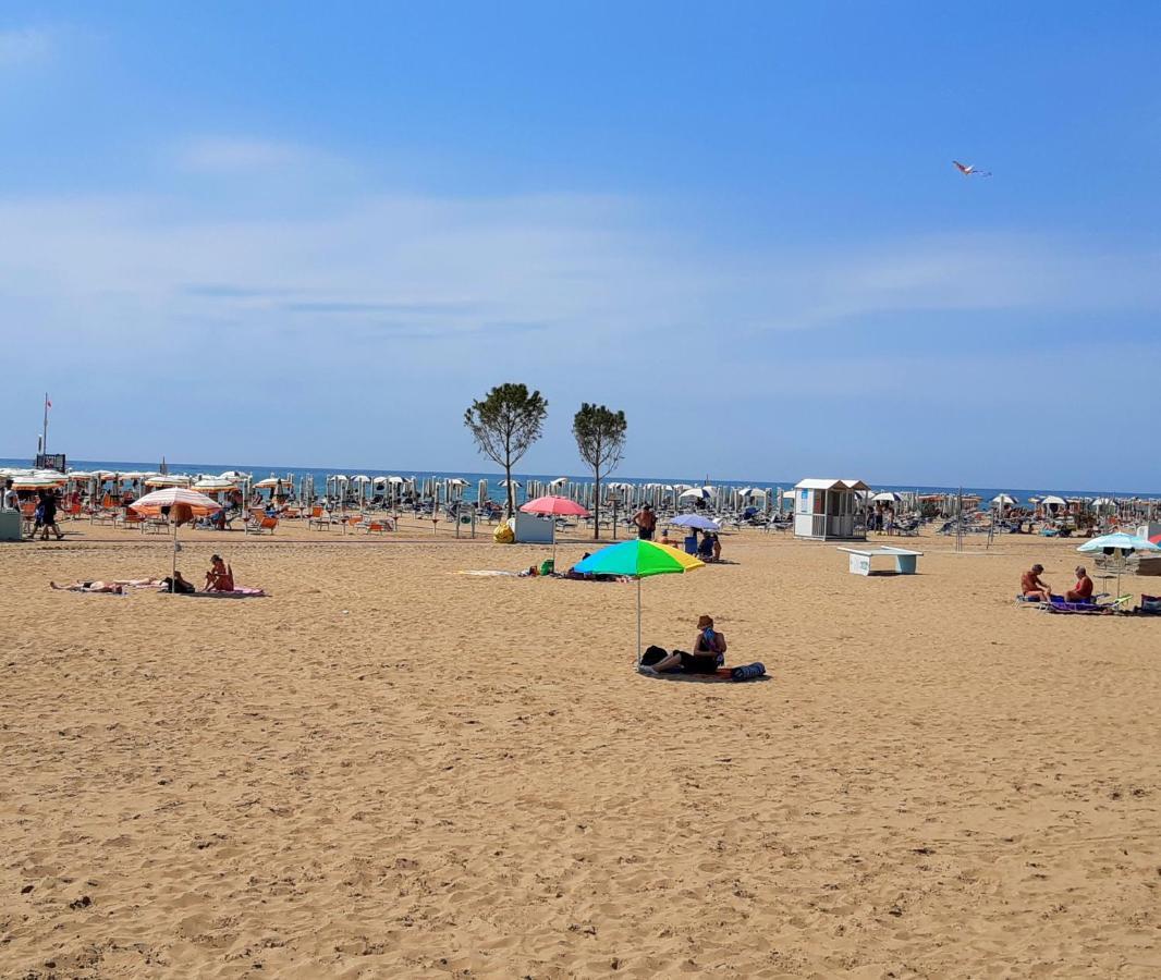 Hotel Alexander Bibione Esterno foto
