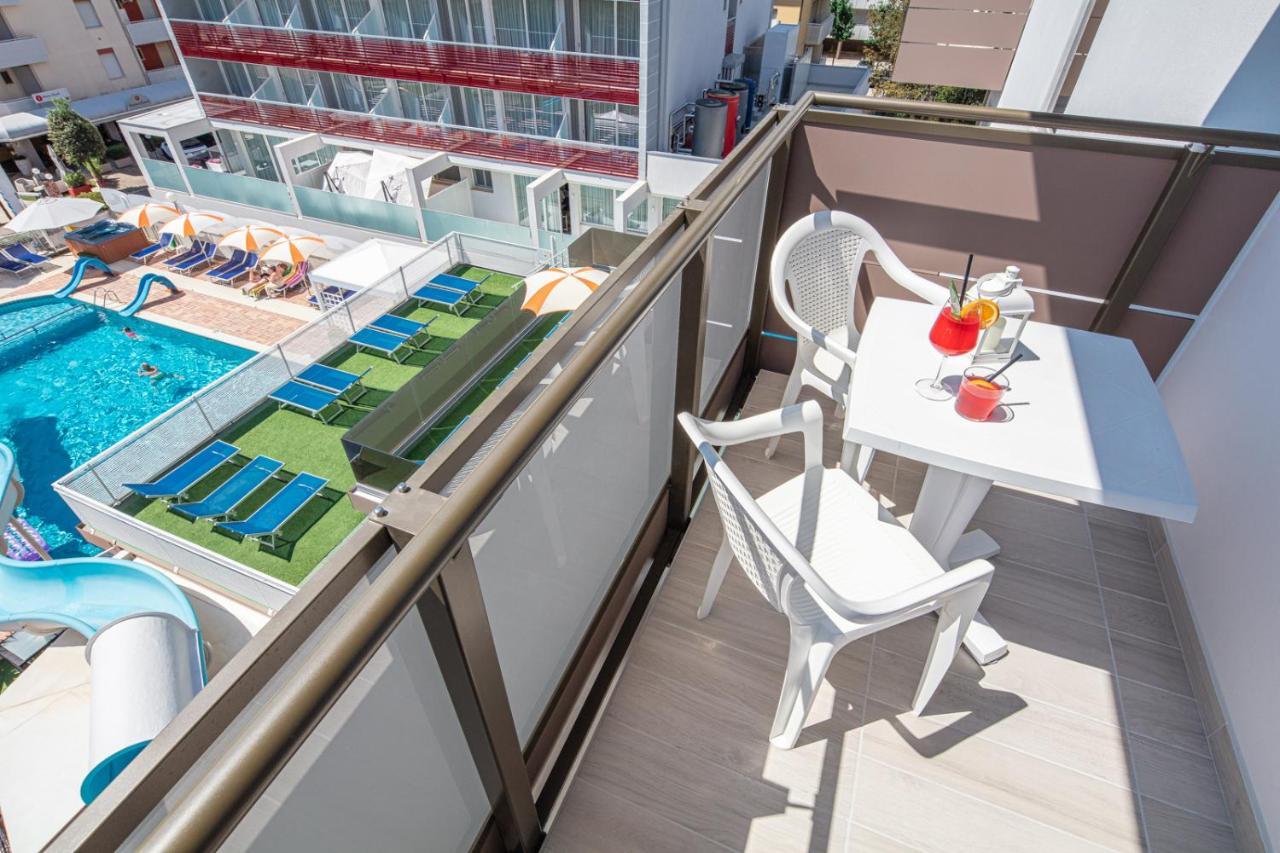Hotel Alexander Bibione Esterno foto
