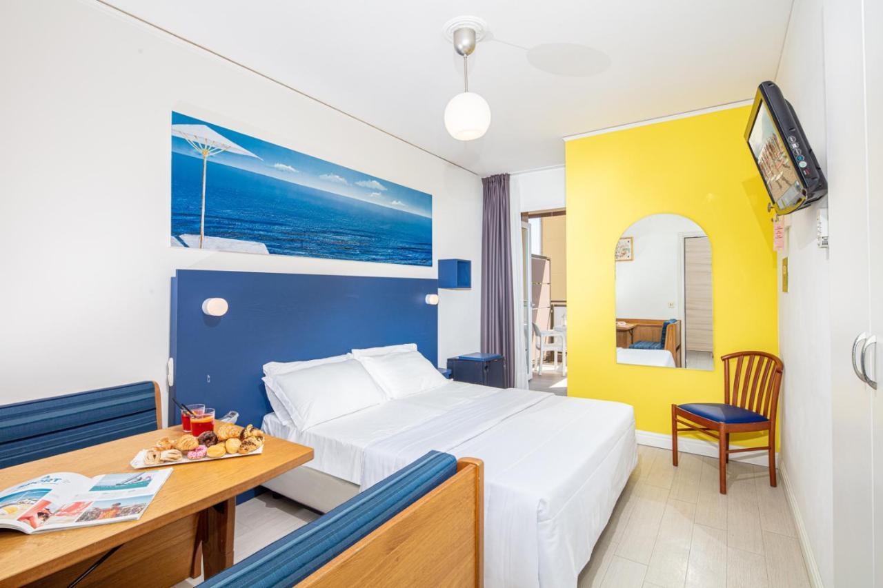 Hotel Alexander Bibione Esterno foto