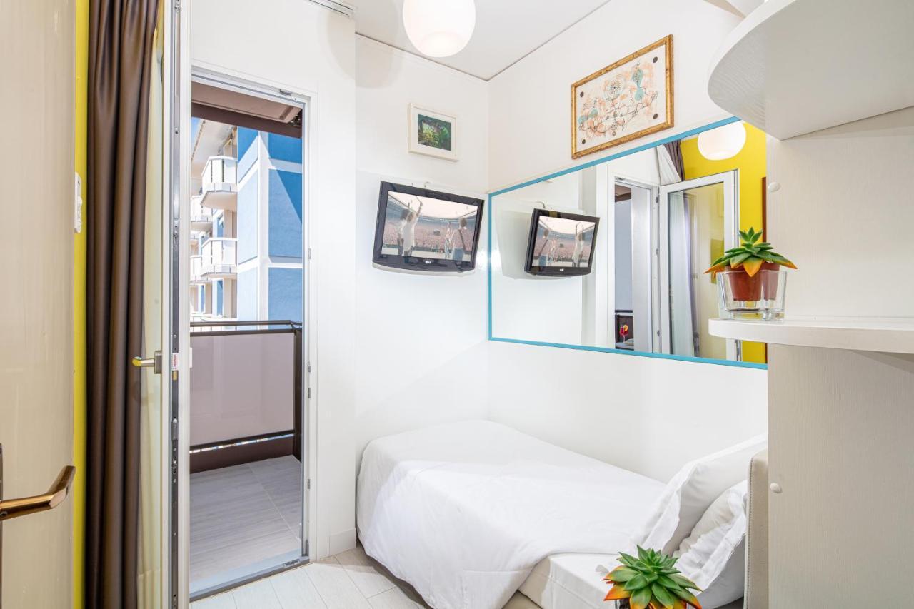 Hotel Alexander Bibione Esterno foto
