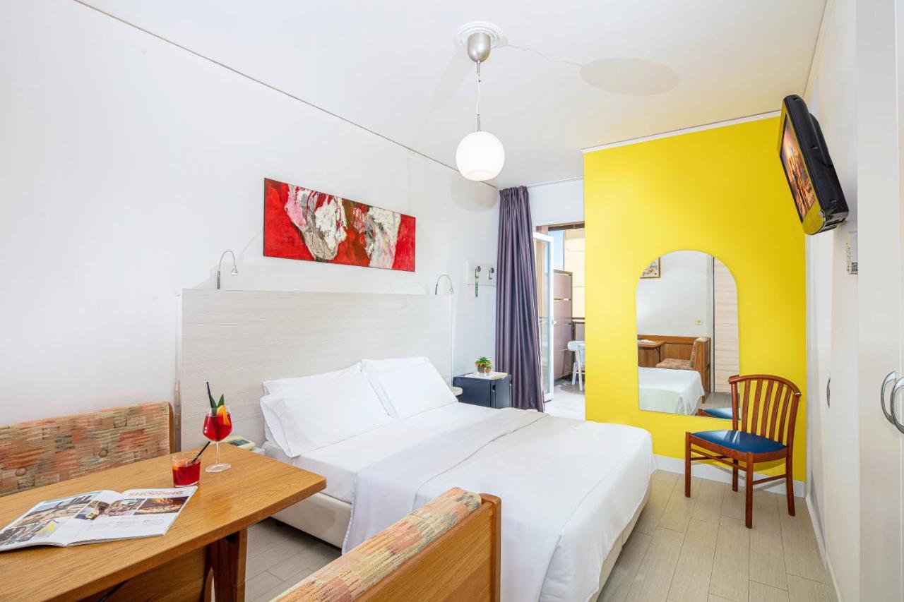 Hotel Alexander Bibione Esterno foto