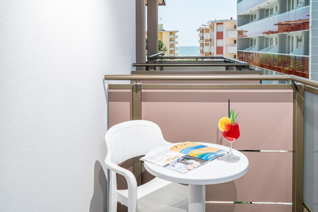 Hotel Alexander Bibione Esterno foto