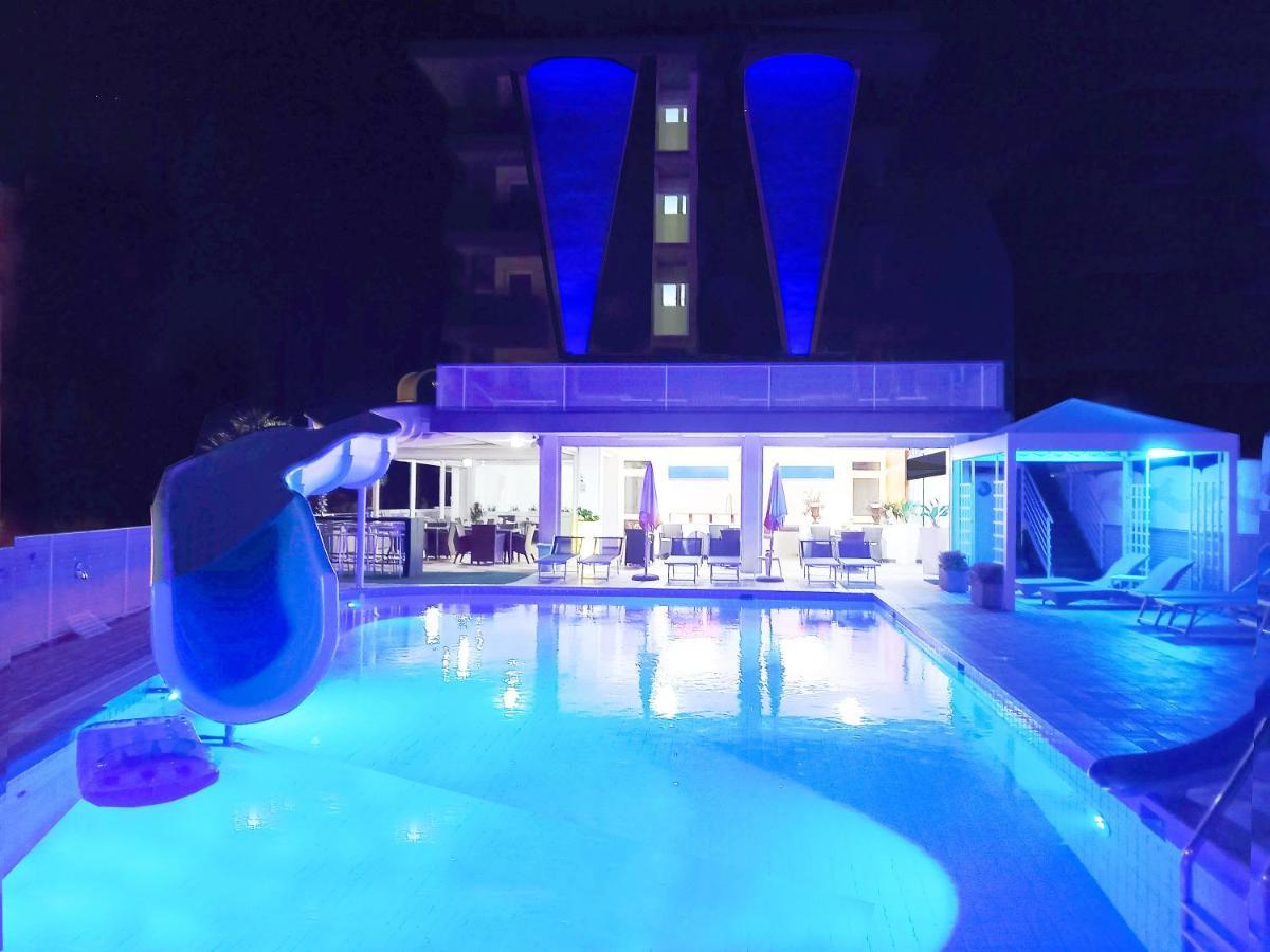 Hotel Alexander Bibione Esterno foto