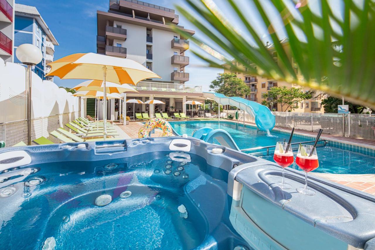 Hotel Alexander Bibione Esterno foto